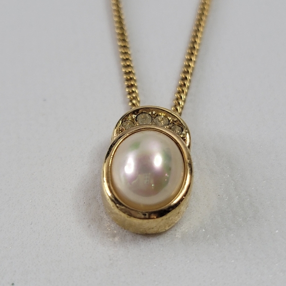 CHRISTIAN DIOR Pearl Rhinestone Gold Tone Pendant Necklace - Picture 5 of 8